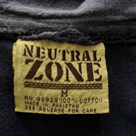 Neutral Zone utility vest size M - Picture 9 of 10